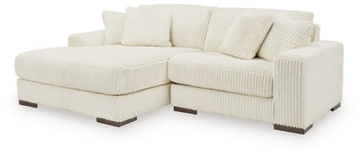 Lindyn Sectional with Chaise - Yankee Furniture Barn (Ossipee,NH)
