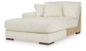 Lindyn Sectional with Chaise - Yankee Furniture Barn (Ossipee,NH)
