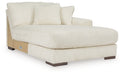 Lindyn Sectional with Chaise - Yankee Furniture Barn (Ossipee,NH)