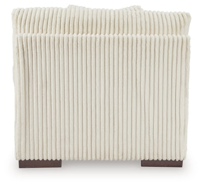 Lindyn Sectional with Chaise - Yankee Furniture Barn (Ossipee,NH)