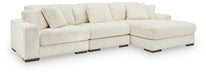 Lindyn Sectional with Chaise - Yankee Furniture Barn (Ossipee,NH)