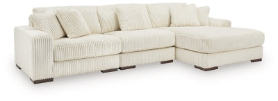 Lindyn Sectional with Chaise - Yankee Furniture Barn (Ossipee,NH)