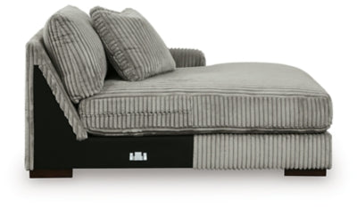 Lindyn Sectional with Chaise - Yankee Furniture Barn (Ossipee,NH)