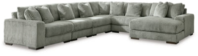 Lindyn Sectional with Chaise - Yankee Furniture Barn (Ossipee,NH)