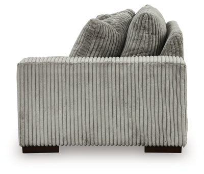 Lindyn Sectional with Chaise - Yankee Furniture Barn (Ossipee,NH)