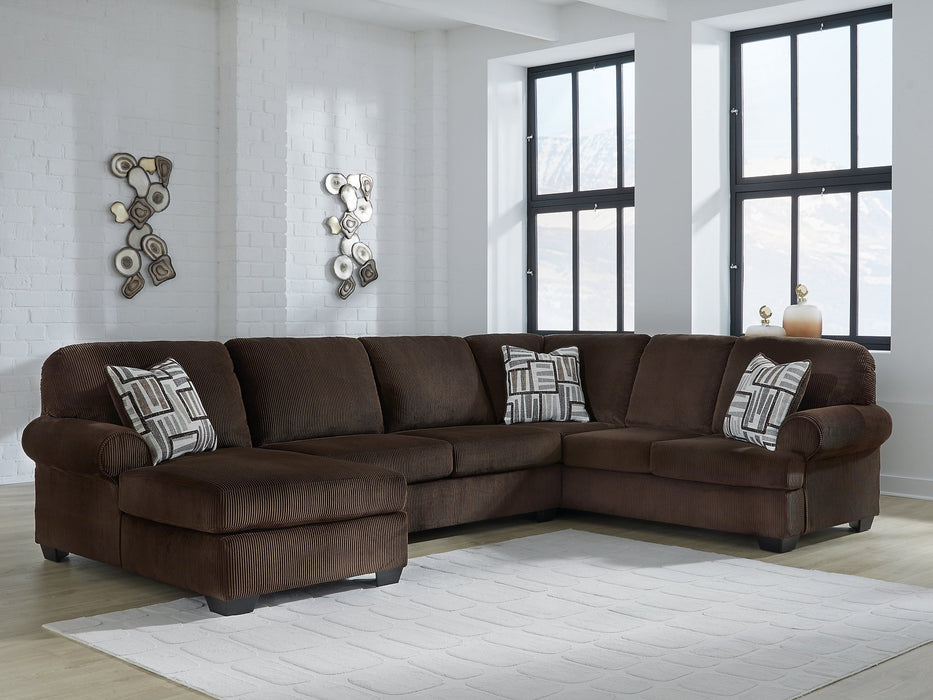 Kimlee Sectional with Chaise - Yankee Furniture Barn (Ossipee,NH)