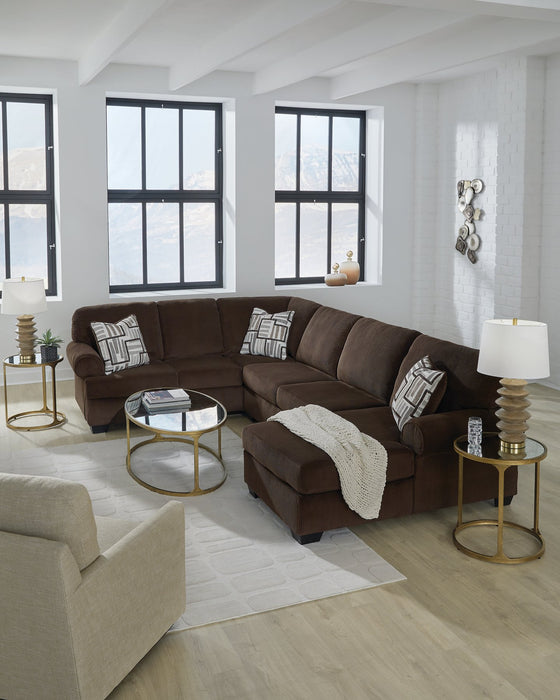 Kimlee Sectional with Chaise - Yankee Furniture Barn (Ossipee,NH)