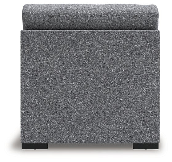 Bealton Sectional - Yankee Furniture Barn (Ossipee,NH)