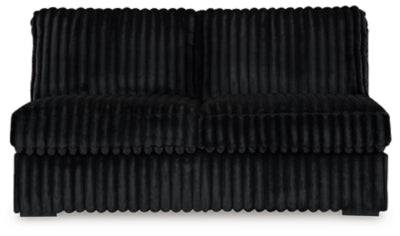 Midnight-Madness Sectional with Chaise - Yankee Furniture Barn (Ossipee,NH)