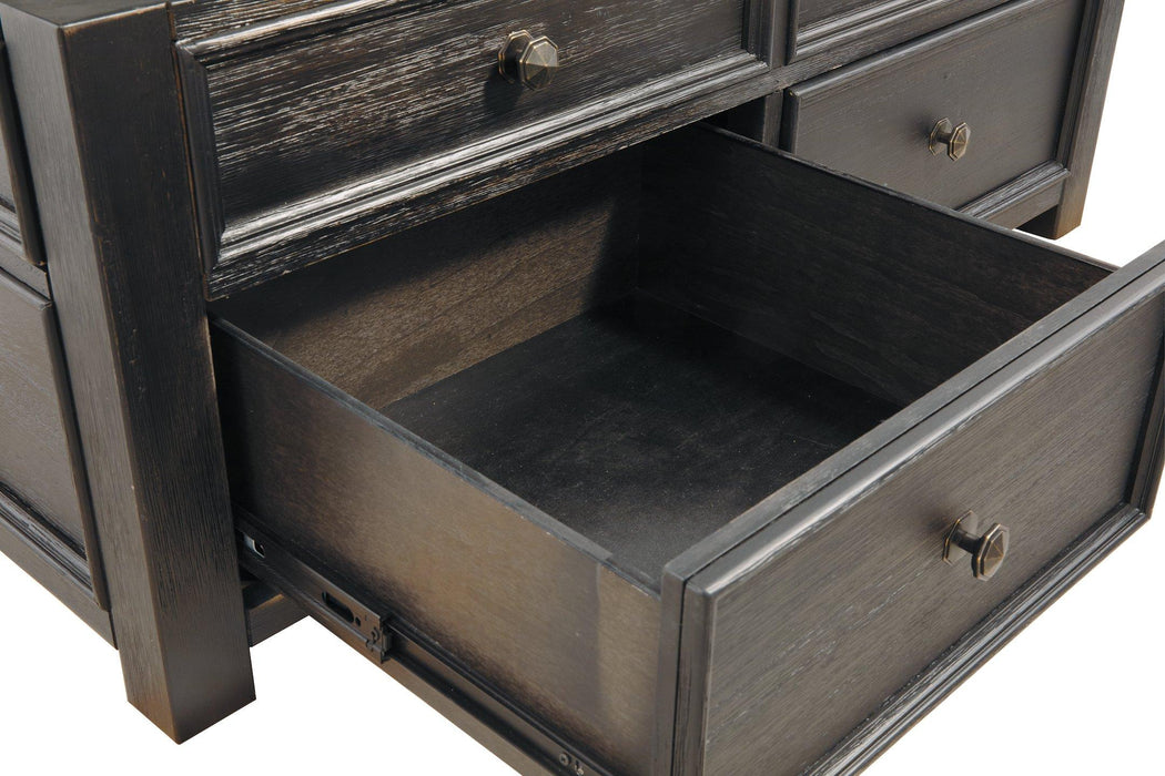 Tyler Creek Table Set - Yankee Furniture Barn (Ossipee,NH)