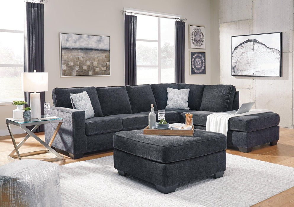 Altari Sectional with Chaise - Yankee Furniture Barn (Ossipee,NH)