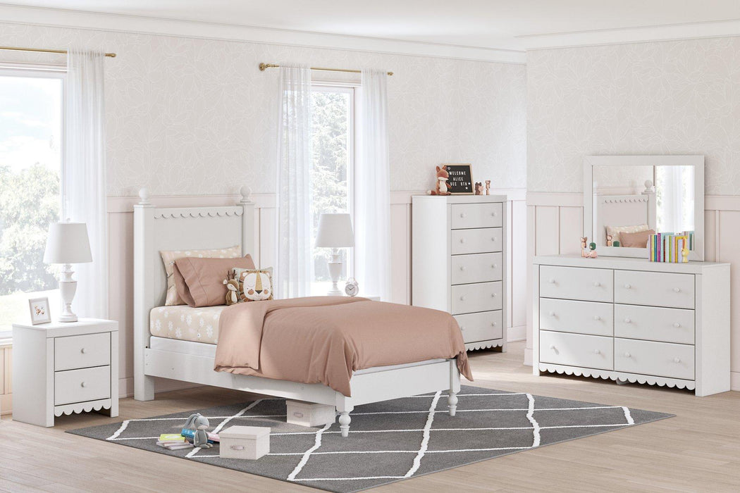 Mollviney Bedroom Set