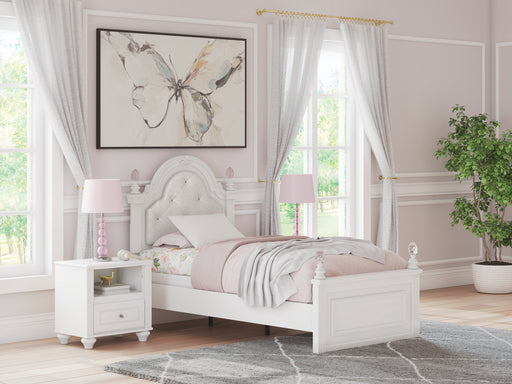 Kozlani Upholstered Bed - Yankee Furniture Barn (Ossipee,NH)