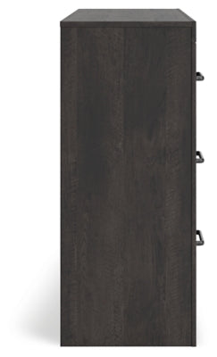 Hollivern Dresser and Mirror - Yankee Furniture Barn (Ossipee,NH)