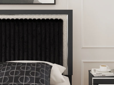 Zuraleus Bed - Yankee Furniture Barn (Ossipee,NH)