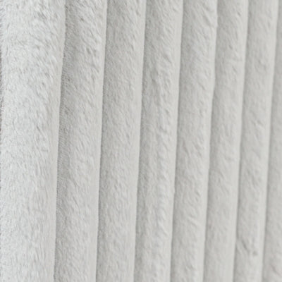 Zuraleus Bed - Yankee Furniture Barn (Ossipee,NH)