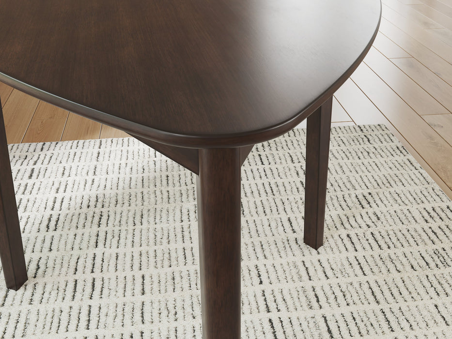 Mallenette Dining Table - Yankee Furniture Barn (Ossipee,NH)